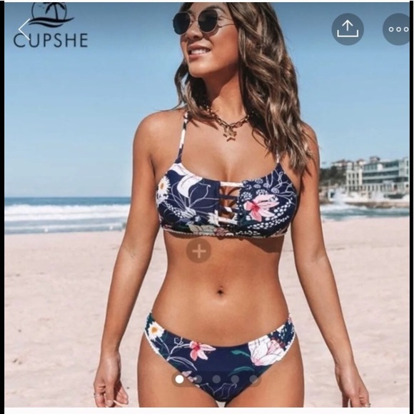 Cupshe Other - Cupshe Low Rise Navy Floral Cutout Criss Cross